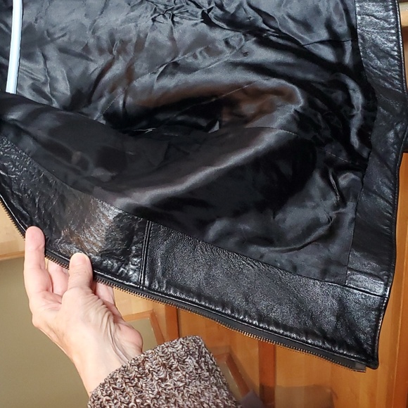 Ocean West soft leather jacket. Satin lined. Women's size 8 - Picture 6 of 6